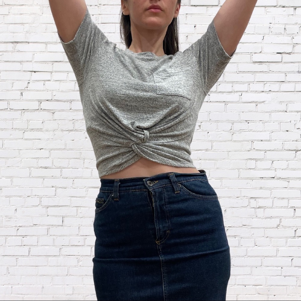 Aritzia Wilfred Free Subah Pocket Knot T-Shirt Crop Heather Grey Size S
